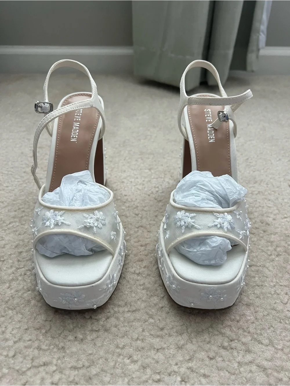 Steve Madden Ivory Floral Embroidered Platform Sandals - Picture 7 of 9